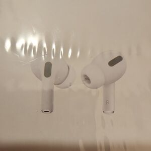 Source Unknown Wireless Earbuds - White